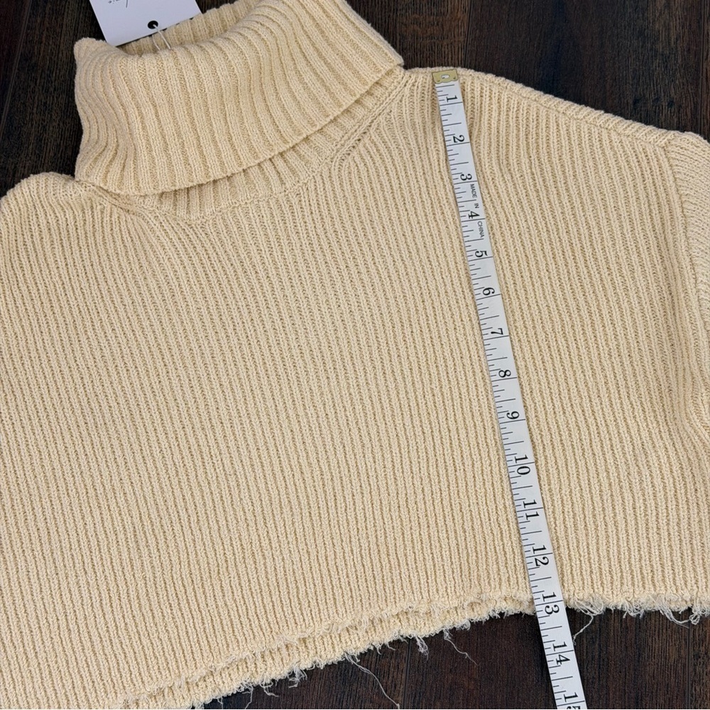 L'Academie Lucia Cropped Turtleneck Sweater Cream Size XS - Picture 7 of 8